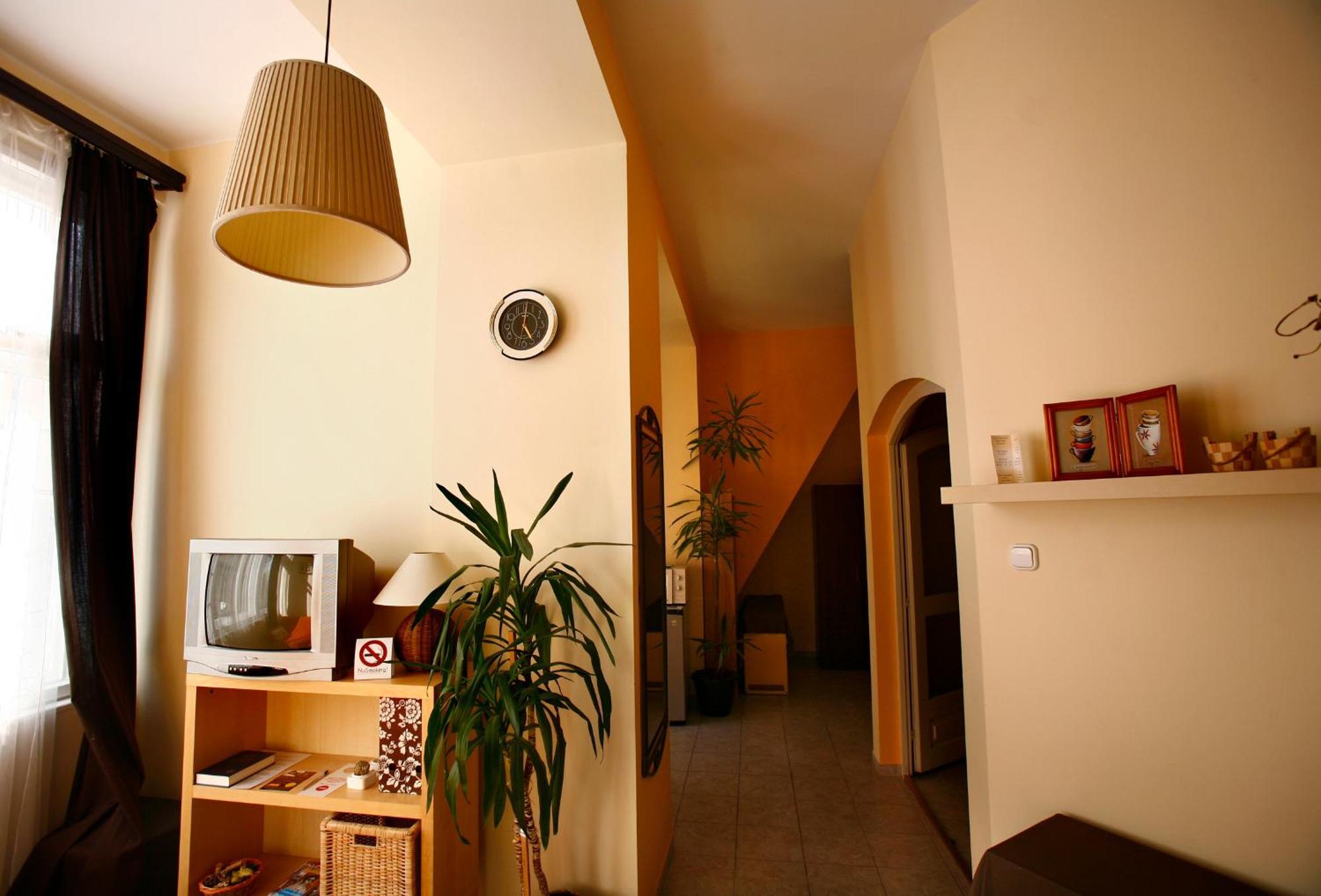 Keszi Panzio Hotel Budakeszi Exterior foto